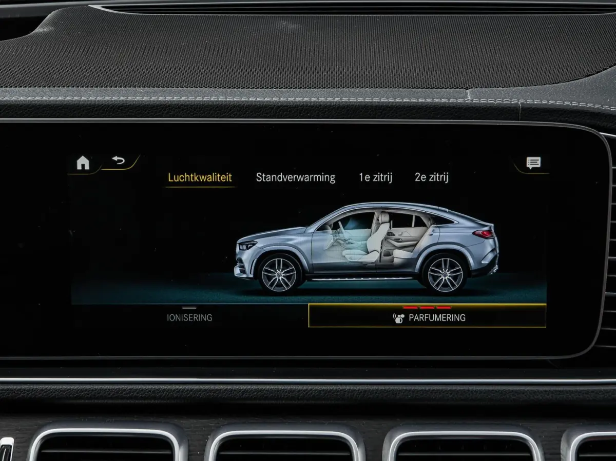 400 d 4MATIC Premium Plus AMG Night Edition | Panoramadak | Luchtvering | Burmester | Distronic Plus | HUD | Memory | Keyless | 360° Camera | Leder | 22"