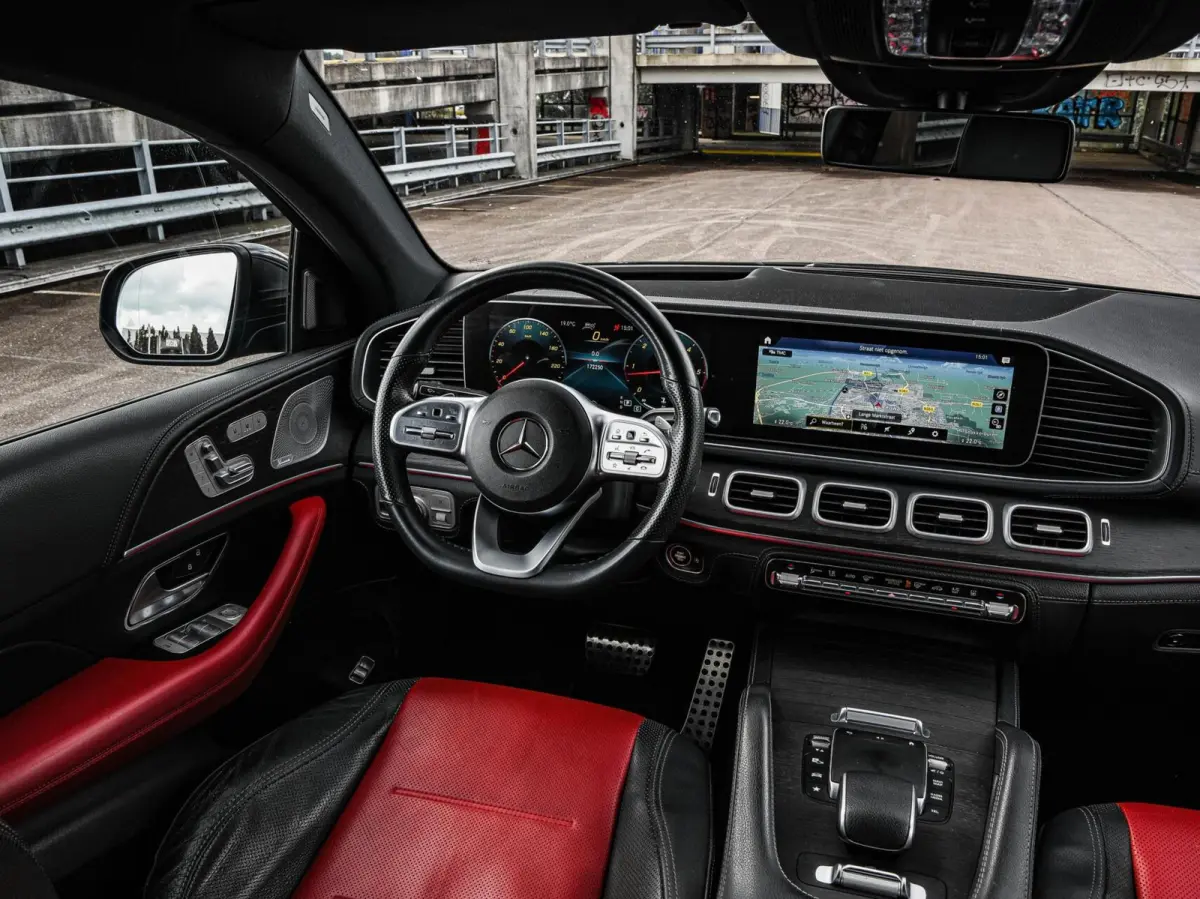 400 d 4MATIC Premium Plus AMG Night Edition | Panoramadak | Luchtvering | Burmester | Distronic Plus | HUD | Memory | Keyless | 360° Camera | Leder | 22"