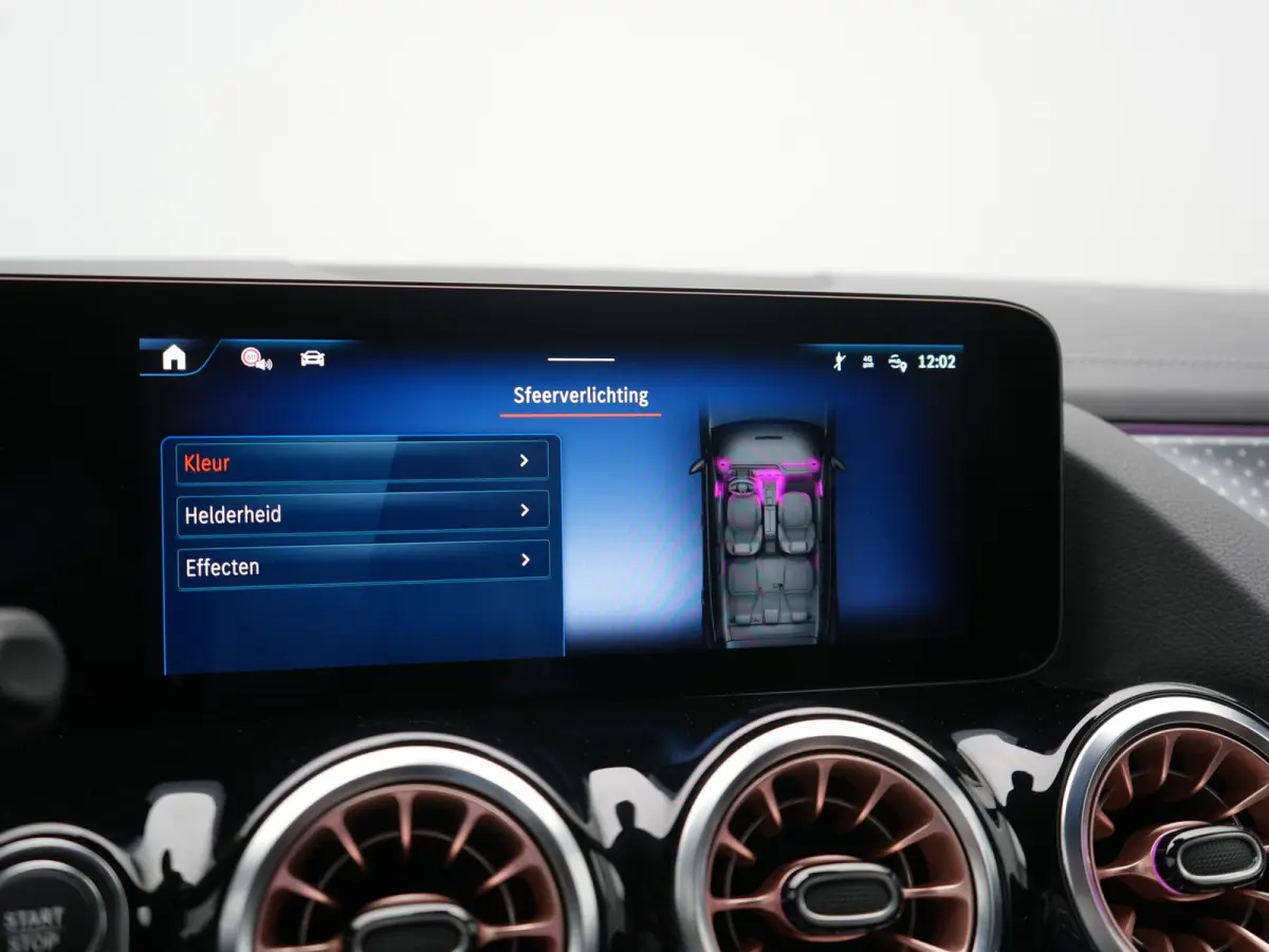 250+ Business Line 71 kWh 190pk Dealer O.H. | Trekhaak Af Fabriek | Adaptive Cruise | 360 Camera | Sfeerverlichting | Sportstoelen & Stuur Verwarmd | Keyless | BLIS | Apple Carplay | Navigat