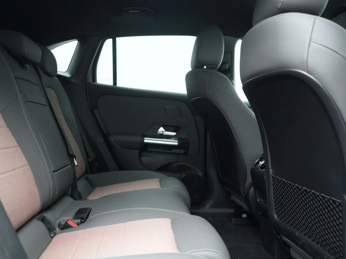 250+ Business Line 71 kWh 190pk Dealer O.H. | Trekhaak Af Fabriek | Adaptive Cruise | 360 Camera | Sfeerverlichting | Sportstoelen & Stuur Verwarmd | Keyless | BLIS | Apple Carplay | Navigat