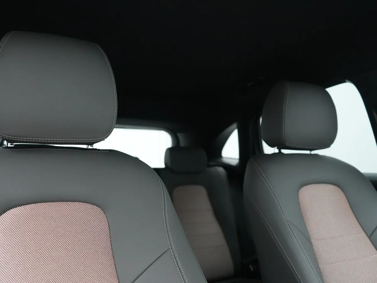 250+ Business Line 71 kWh 190pk Dealer O.H. | Trekhaak Af Fabriek | Adaptive Cruise | 360 Camera | Sfeerverlichting | Sportstoelen & Stuur Verwarmd | Keyless | BLIS | Apple Carplay | Navigat