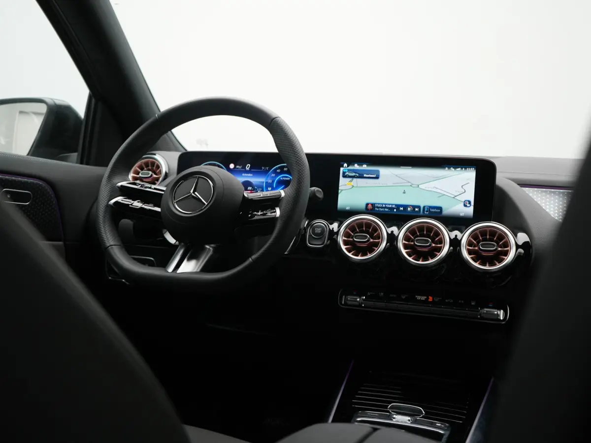 250+ Business Line 71 kWh 190pk Dealer O.H. | Trekhaak Af Fabriek | Adaptive Cruise | 360 Camera | Sfeerverlichting | Sportstoelen & Stuur Verwarmd | Keyless | BLIS | Apple Carplay | Navigat