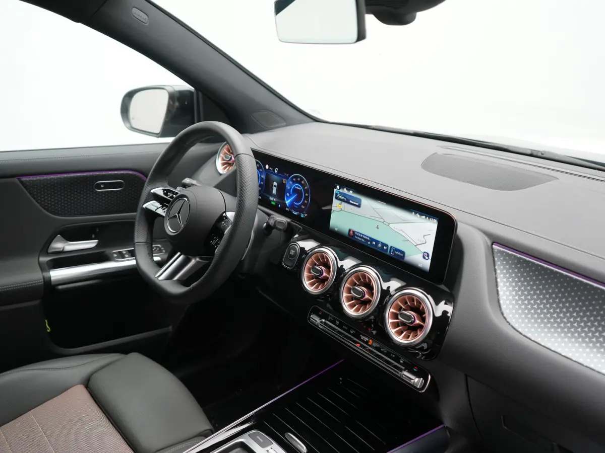 250+ Business Line 71 kWh 190pk Dealer O.H. | Trekhaak Af Fabriek | Adaptive Cruise | 360 Camera | Sfeerverlichting | Sportstoelen & Stuur Verwarmd | Keyless | BLIS | Apple Carplay | Navigat