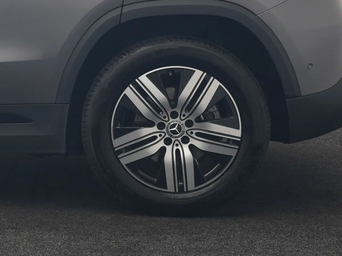250+ Business Line 71 kWh 190pk Dealer O.H. | Trekhaak Af Fabriek | Adaptive Cruise | 360 Camera | Sfeerverlichting | Sportstoelen & Stuur Verwarmd | Keyless | BLIS | Apple Carplay | Navigat