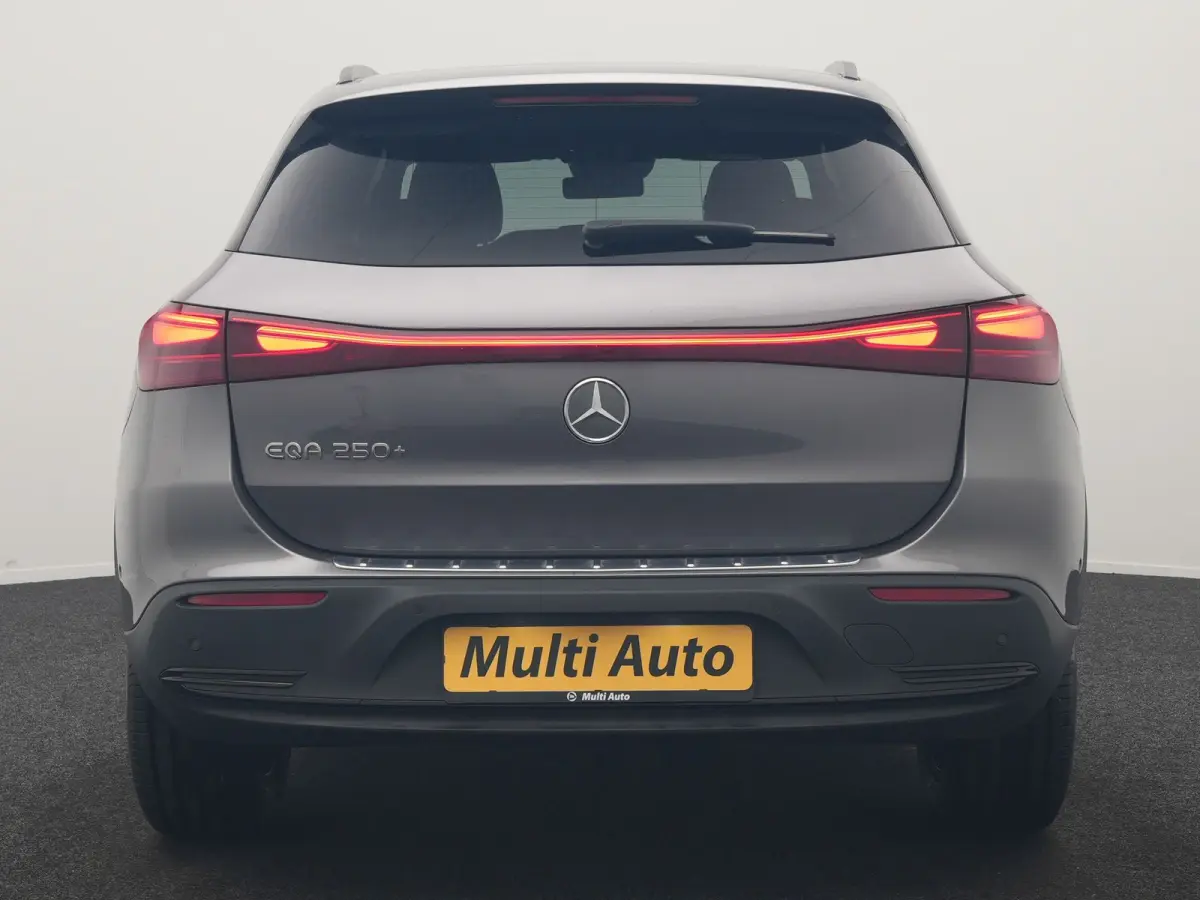 250+ Business Line 71 kWh 190pk Dealer O.H. | Trekhaak Af Fabriek | Adaptive Cruise | 360 Camera | Sfeerverlichting | Sportstoelen & Stuur Verwarmd | Keyless | BLIS | Apple Carplay | Navigat