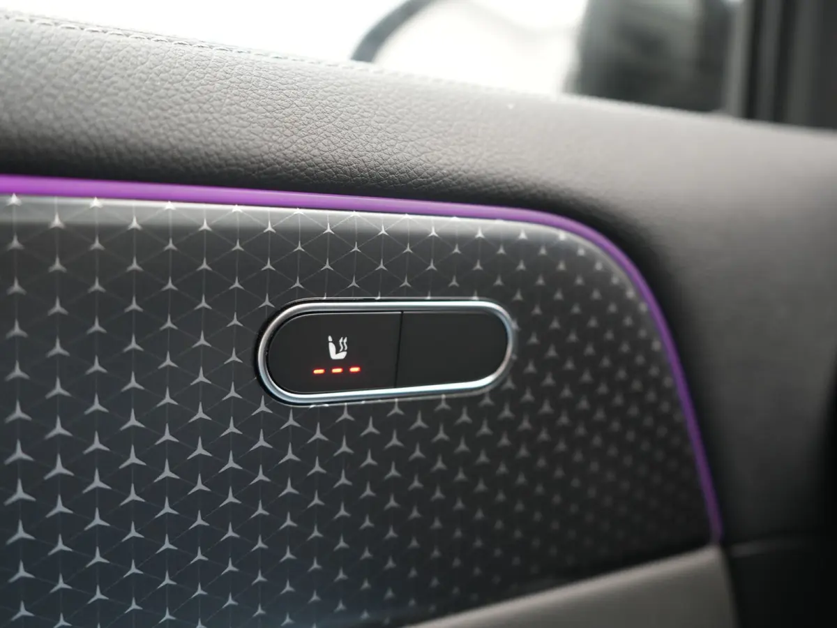 250+ Business Line 71 kWh 190pk Dealer O.H. | Trekhaak Af Fabriek | Adaptive Cruise | 360 Camera | Sfeerverlichting | Sportstoelen & Stuur Verwarmd | Keyless | BLIS | Apple Carplay | Navigat
