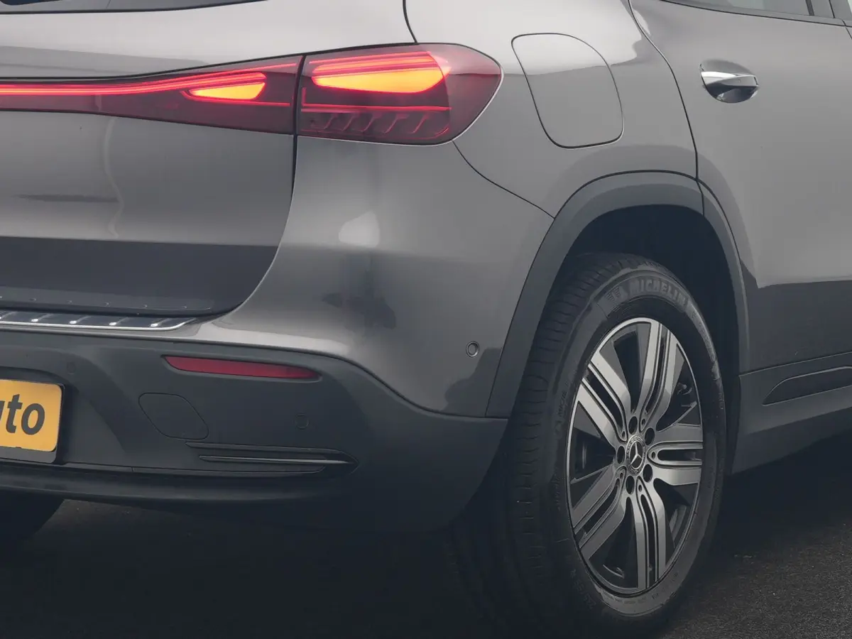 250+ Business Line 71 kWh 190pk Dealer O.H. | Trekhaak Af Fabriek | Adaptive Cruise | 360 Camera | Sfeerverlichting | Sportstoelen & Stuur Verwarmd | Keyless | BLIS | Apple Carplay | Navigat