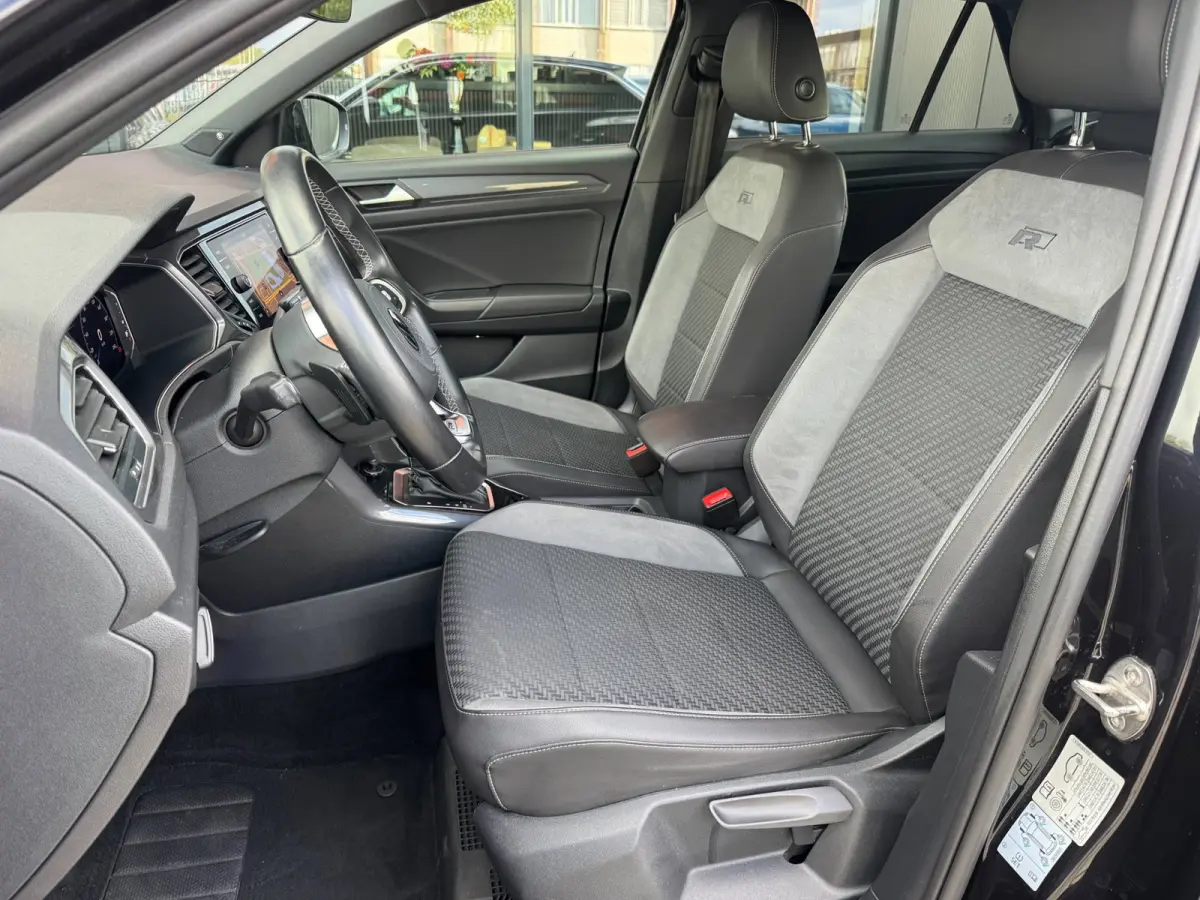 1.5 TSI Sport Business R | R-line | Trekhaak | 19 inch LM | Dodehoeksensoren