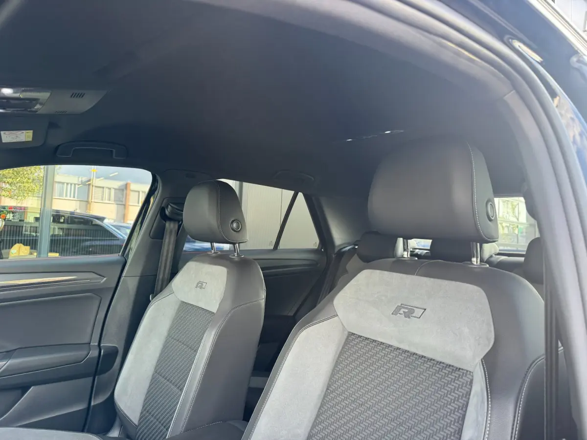 1.5 TSI Sport Business R | R-line | Trekhaak | 19 inch LM | Dodehoeksensoren