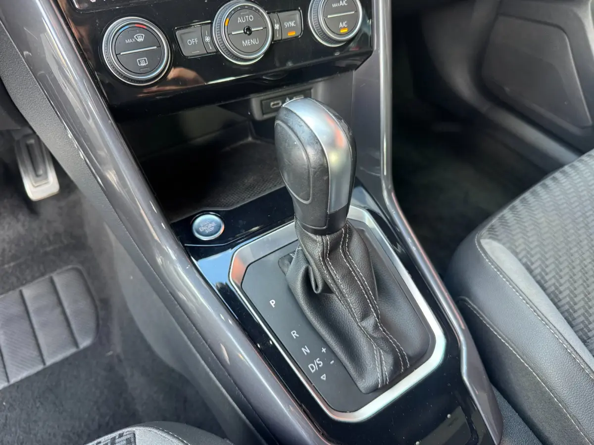 1.5 TSI Sport Business R | R-line | Trekhaak | 19 inch LM | Dodehoeksensoren