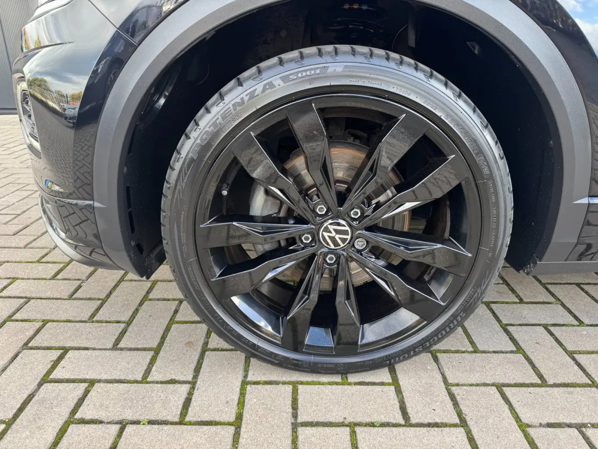 1.5 TSI Sport Business R | R-line | Trekhaak | 19 inch LM | Dodehoeksensoren