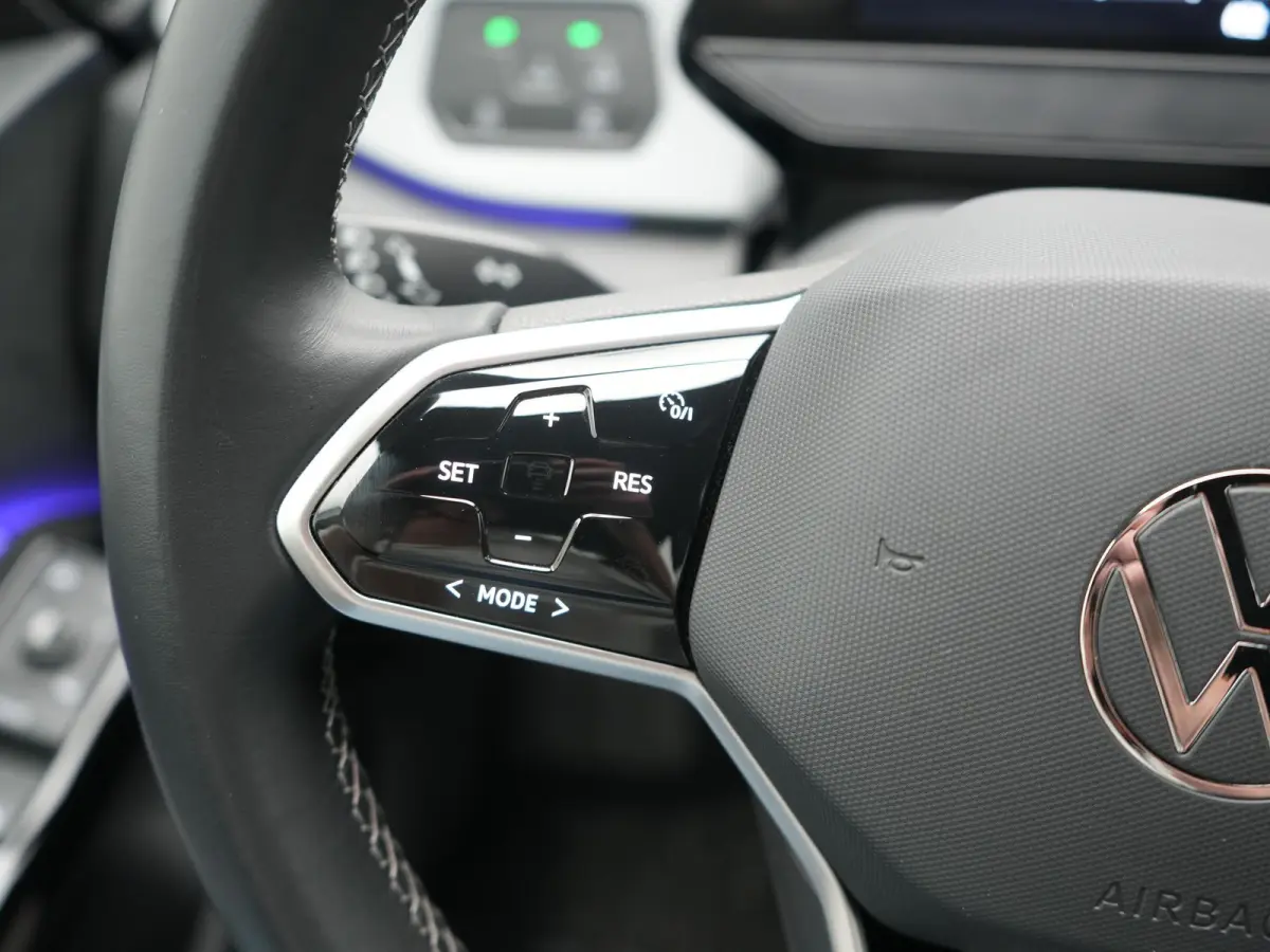 Pro S 77 kWh 204pk Dealer O.H. | Stuur Verwarmd | Alcantara Sportstoelen | Apple Carplay | 19"L.M | Sfeerverlichting | Navigatie | Virtual | DAB |