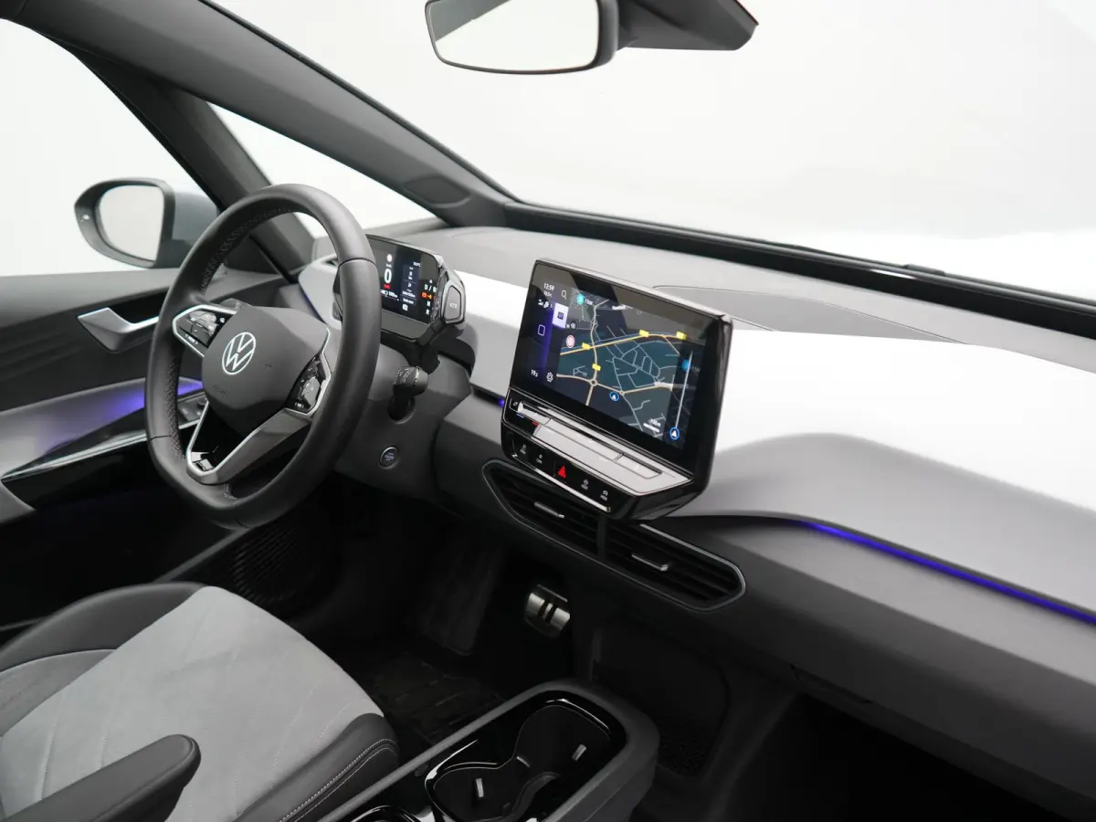 Pro S 77 kWh 204pk Dealer O.H. | Stuur Verwarmd | Alcantara Sportstoelen | Apple Carplay | 19"L.M | Sfeerverlichting | Navigatie | Virtual | DAB |