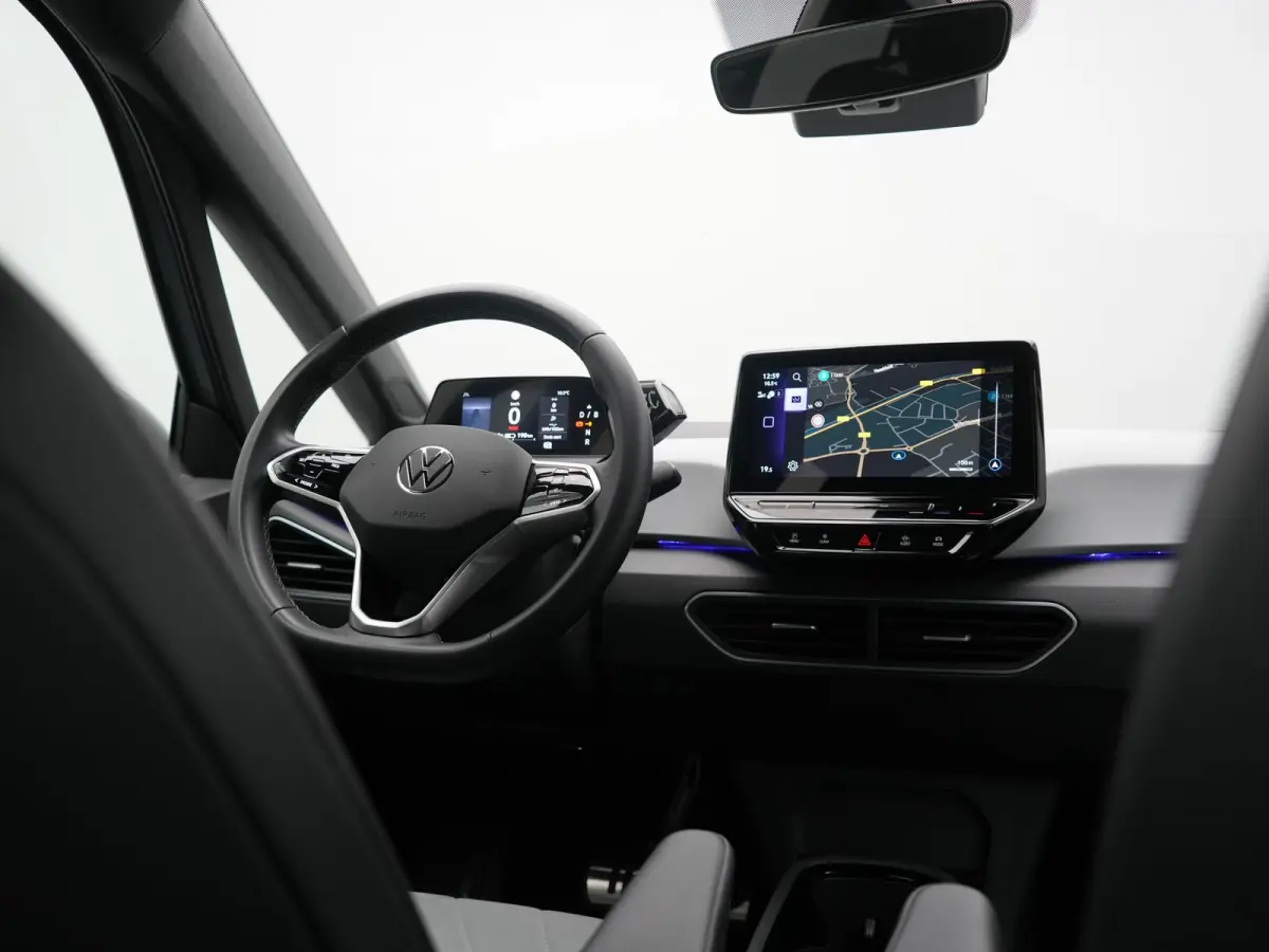 Pro S 77 kWh 204pk Dealer O.H. | Stuur Verwarmd | Alcantara Sportstoelen | Apple Carplay | 19"L.M | Sfeerverlichting | Navigatie | Virtual | DAB |