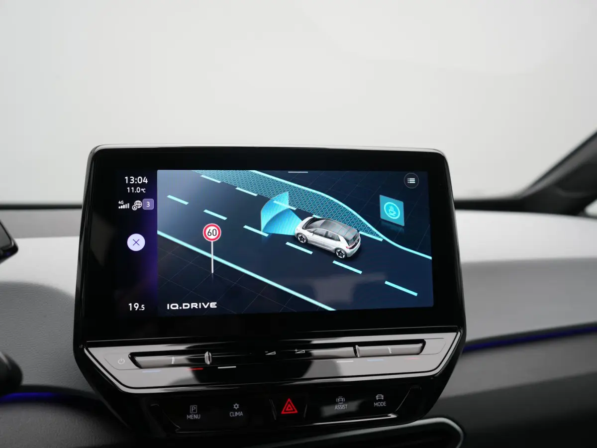 Pro S 77 kWh 204pk Dealer O.H. | Stuur Verwarmd | Alcantara Sportstoelen | Apple Carplay | 19"L.M | Sfeerverlichting | Navigatie | Virtual | DAB |