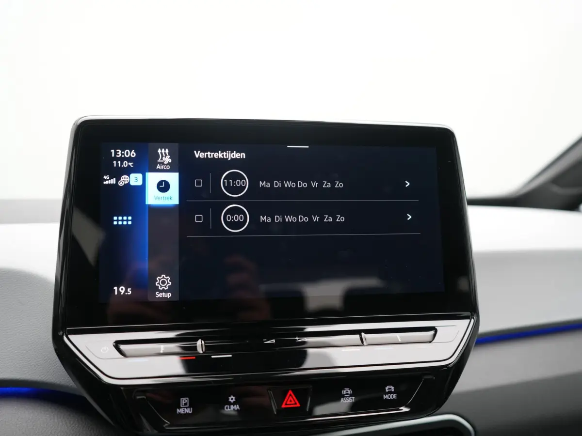 Pro S 77 kWh 204pk Dealer O.H. | Stuur Verwarmd | Alcantara Sportstoelen | Apple Carplay | 19"L.M | Sfeerverlichting | Navigatie | Virtual | DAB |