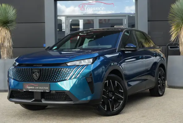 1.2 Hybrid 145pk GT | Panoramdak | Focal | Massagestoelen | 360° camera | Peugeot 3008 1.2 Hybrid 136 GT met een 1.2-liter driecilinder benzinemotor met mild-hybride ondersteuning, rondomzi