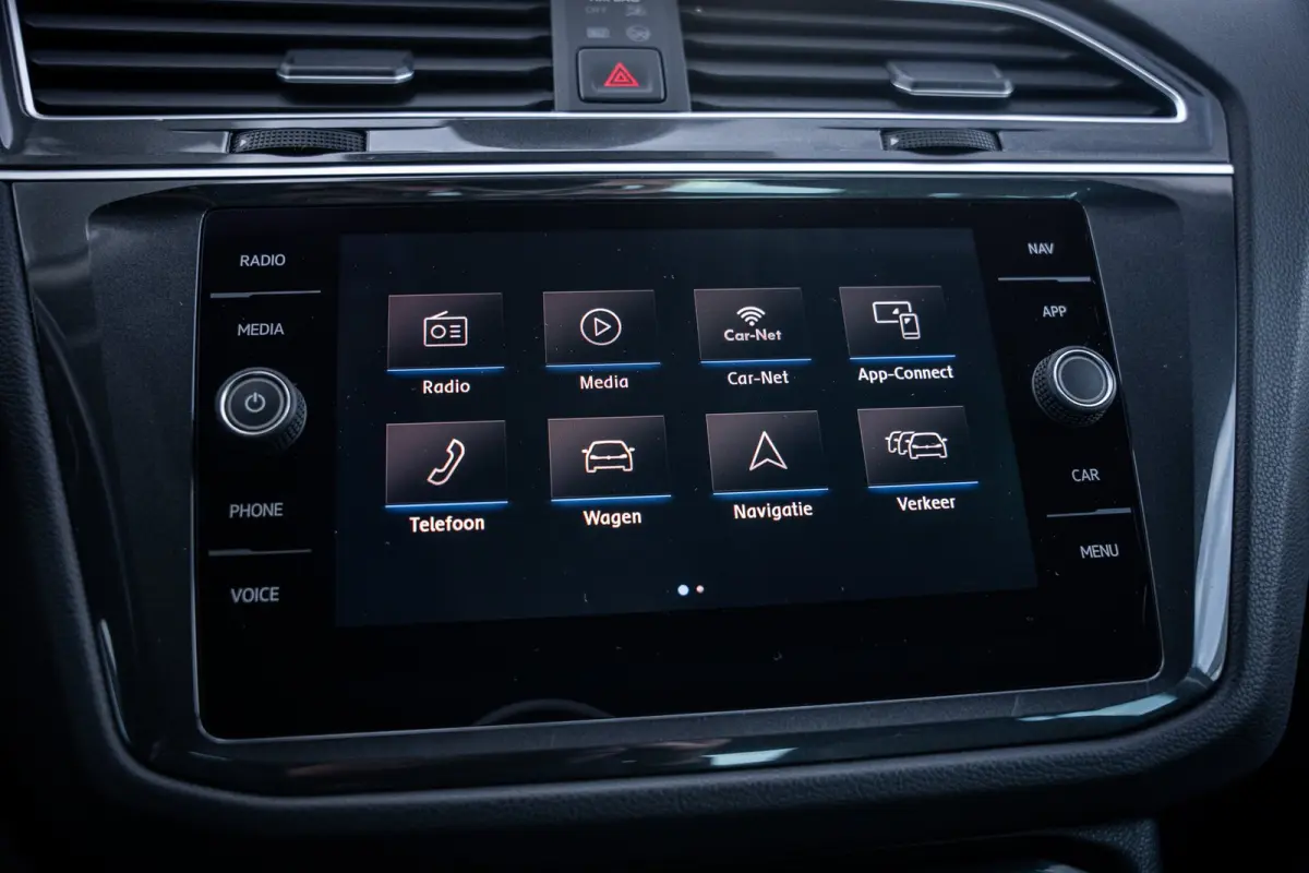1.5 TSI ACT Comfortline Business | Airco (automatisch) | Cruise control adaptief | Elektrisch bedienbare achterklep met sensorsturing
