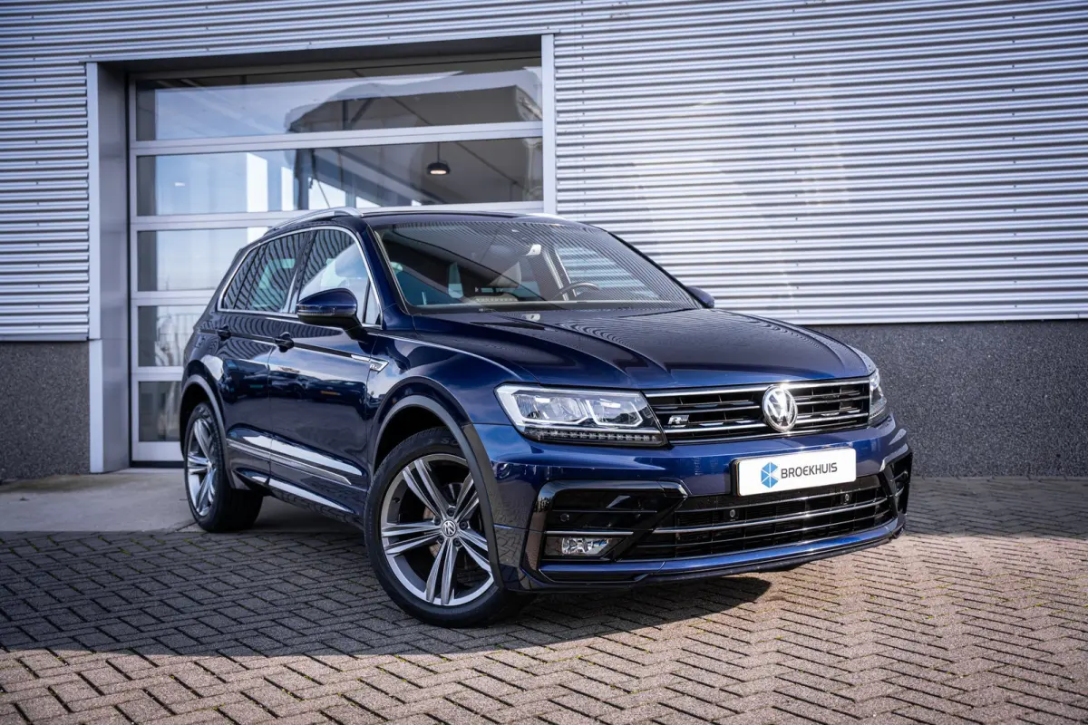 1.4 TSI ACT R-line Comfortline Business | Airco (automatisch) | Lichtmetalen velgen 19" | Navigatiesysteem full map