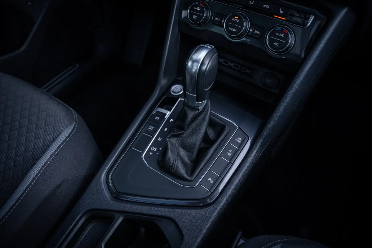 1.4 TSI ACT R-line Comfortline Business | Airco (automatisch) | Lichtmetalen velgen 19" | Navigatiesysteem full map