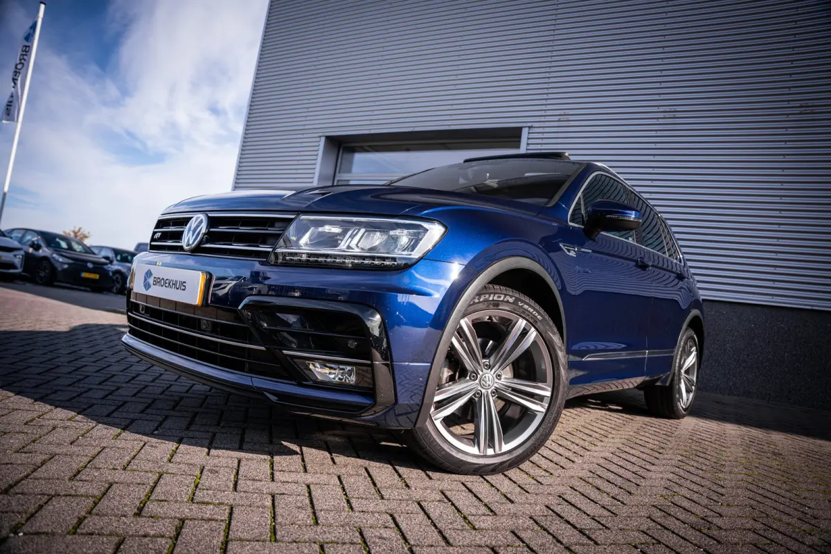 1.4 TSI ACT R-line Comfortline Business | Airco (automatisch) | Lichtmetalen velgen 19" | Navigatiesysteem full map