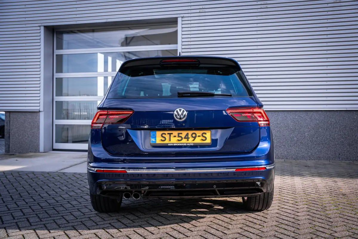 1.4 TSI ACT R-line Comfortline Business | Airco (automatisch) | Lichtmetalen velgen 19" | Navigatiesysteem full map
