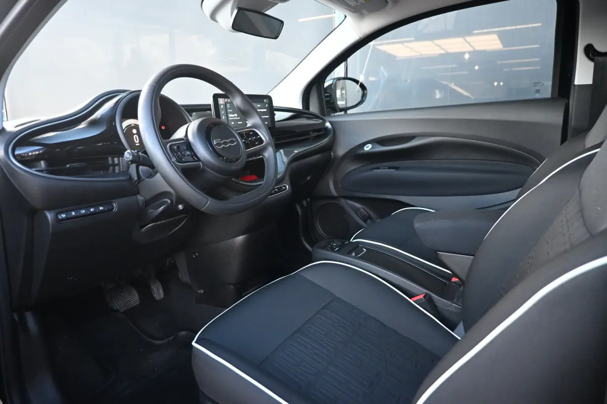 Urban 42 kWh 95,7%SOH! 3 Fase | Navigatie | Stoelverwarming | Achteruitrijcamera | Keyless-Entry | Climate Control | !!