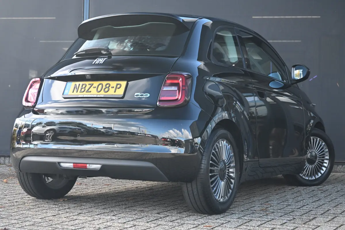 Urban 42 kWh 95,7%SOH! 3 Fase | Navigatie | Stoelverwarming | Achteruitrijcamera | Keyless-Entry | Climate Control | !!