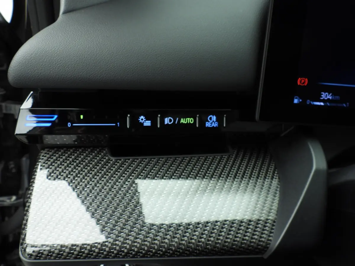 540d xDrive | M-Sportpakket | LED | Leder | HUD | Active cruise | Trekhaak | Panoramadak | Comfortzetels | DAB | Harman-kardon sound | Alu 21 inch