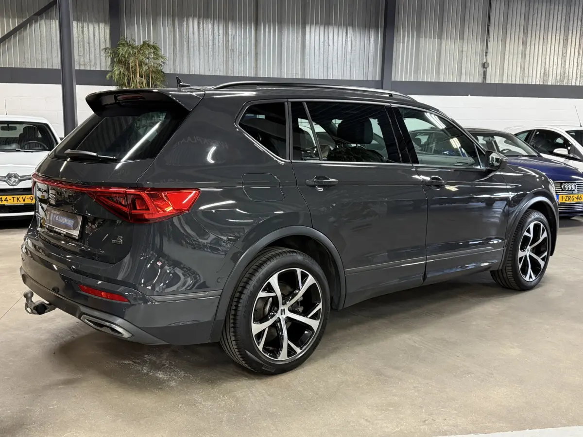 1.4 TSI e-Hybrid PHEV FR Business Intense // Leer // Led // Keyless
