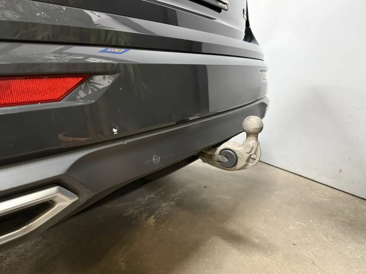 1.4 TSI e-Hybrid PHEV FR Business Intense // Leer // Led // Keyless