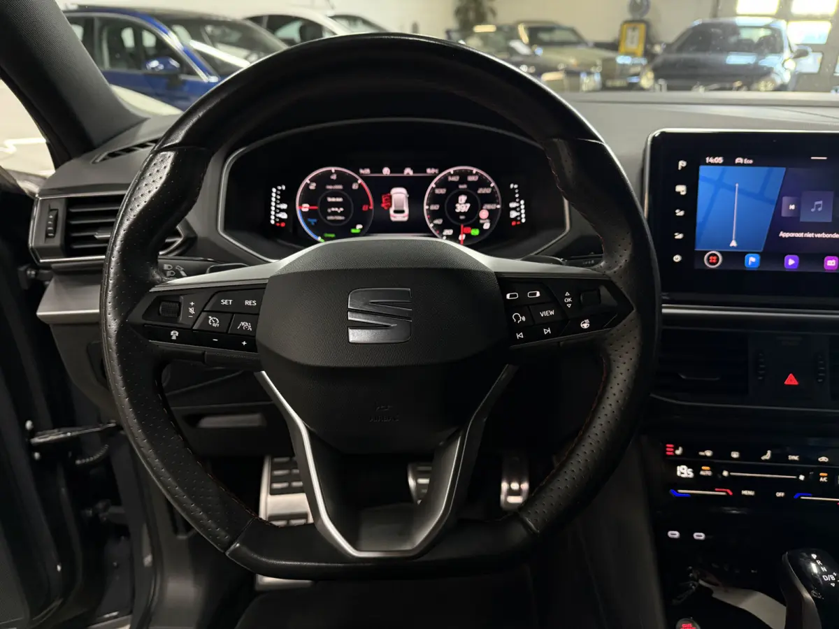 1.4 TSI e-Hybrid PHEV FR Business Intense // Leer // Led // Keyless