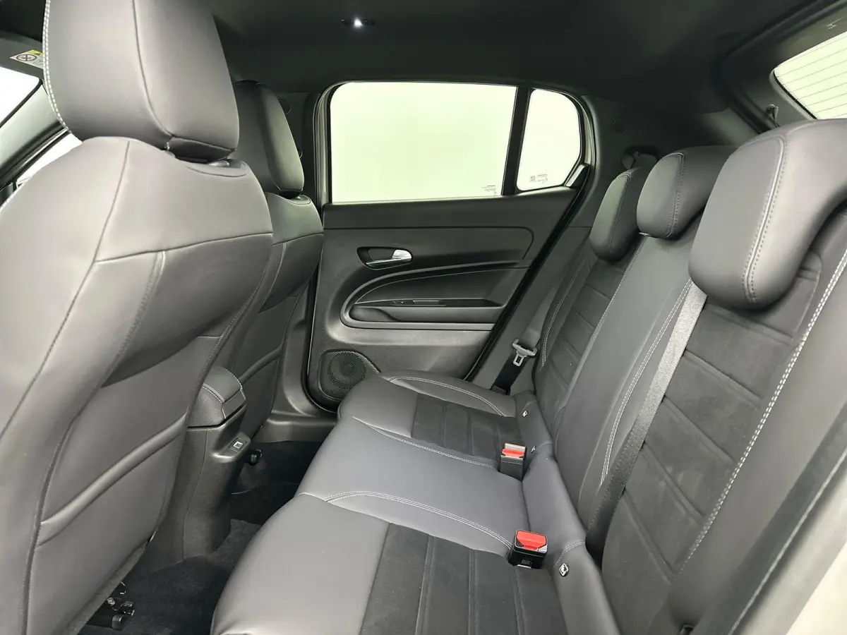 1.2 Hybrid Sport | Camera | Navigatie | LMW | Adaptive Cruise Control | Apple Carplay | Sensoren Voor+Achter | 145PK | Elektrische Achterklep | Tot 8 jaar speciale Garantie!