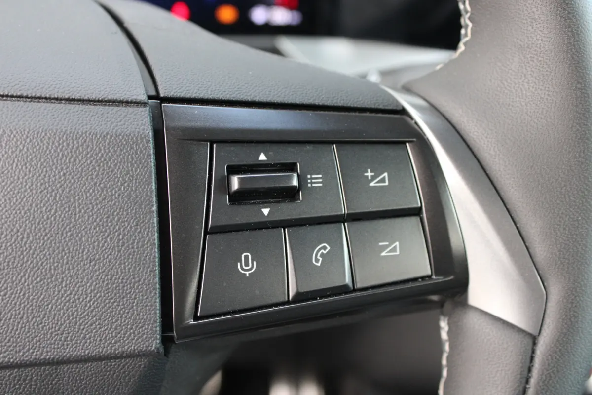 GS 54 kWh | Fase 3 laden | Navigatie | Camera | Stuurverwarming | Apple carplay | Bluetooth | 12.650km |