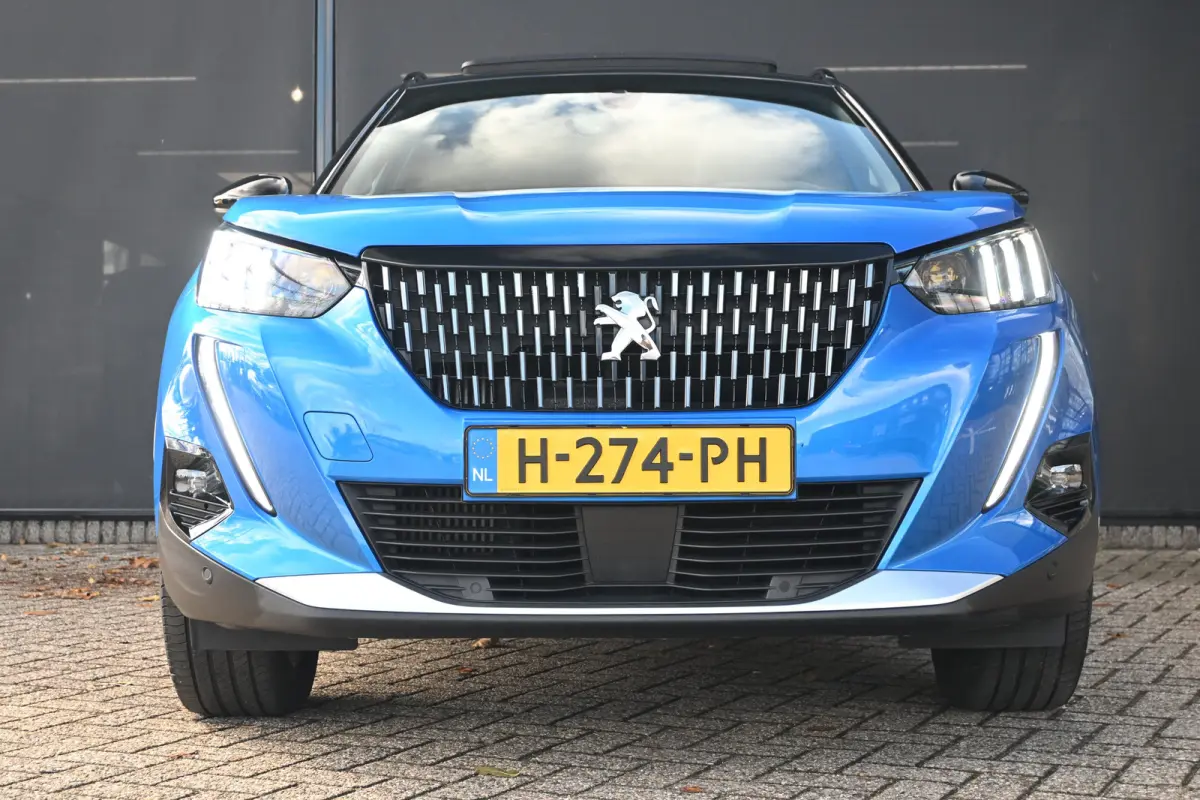 1.2 PureTech GT 155pk | Schuif-/Kanteldak | Adaptive Cruise | Alcantara | Stoelverwarming | Achteruitrijcamera | !!