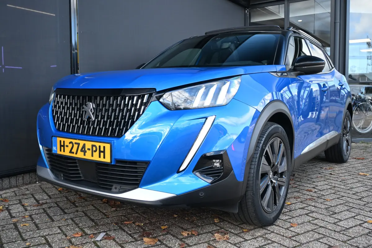 1.2 PureTech GT 155pk | Schuif-/Kanteldak | Adaptive Cruise | Alcantara | Stoelverwarming | Achteruitrijcamera | !!