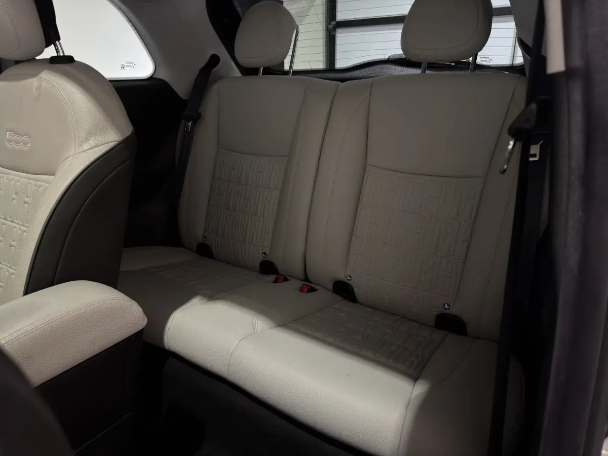 La Prima 42 kWh | JBL! audio | Verwarmbare stoelen | Panorama dak | Full led |