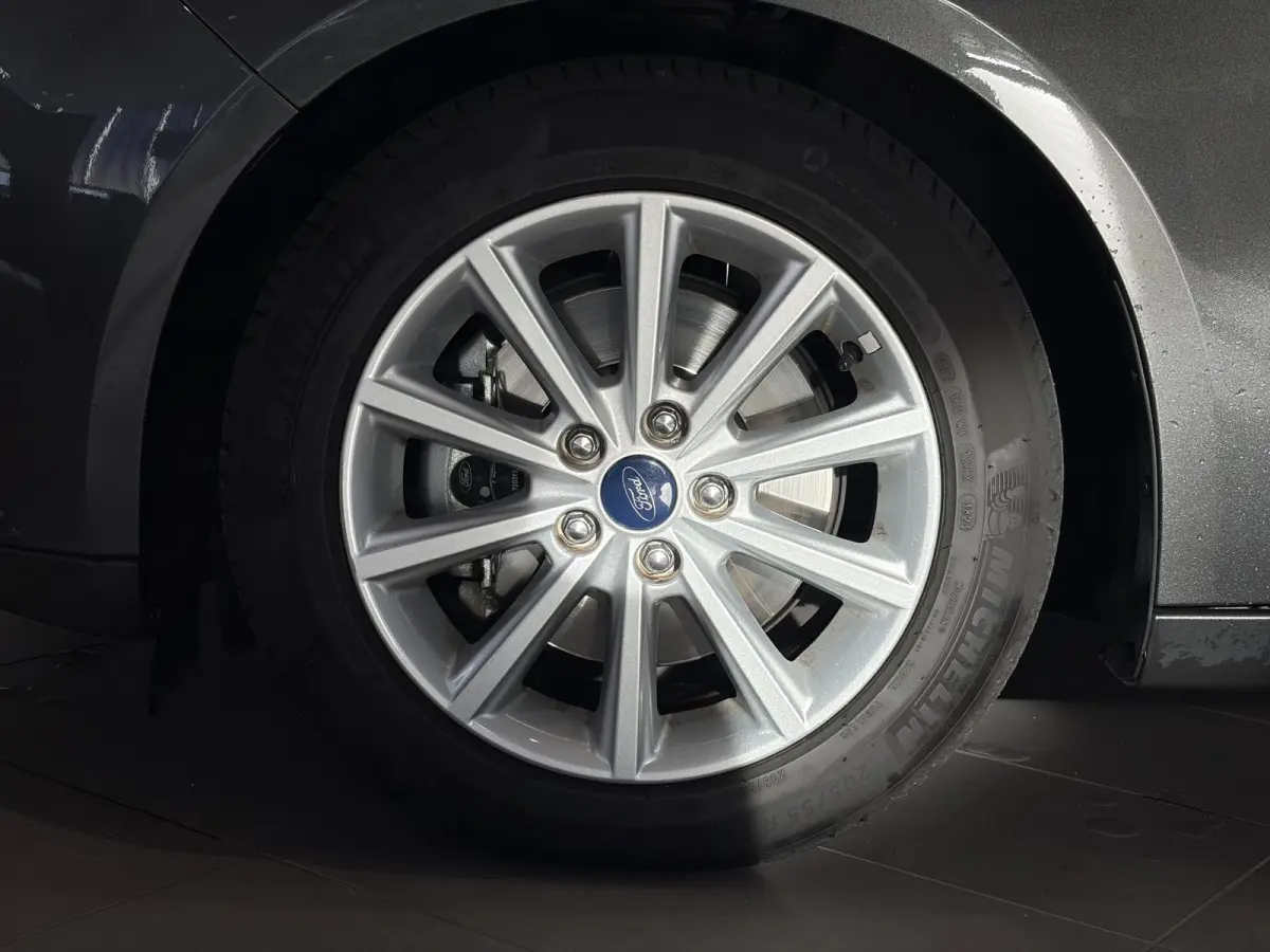 1.5 Titanium VOLLEDIG DEALER ONDERHOUDEN | DISTRIBUTIERIEM AL VERVANGEN | TREKHAAK