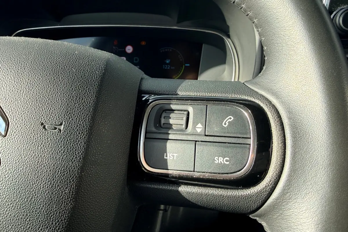 XL Feel 50 kWh TREKHAAK CAMERA CARPLAY 2X SCHUIFDEUR