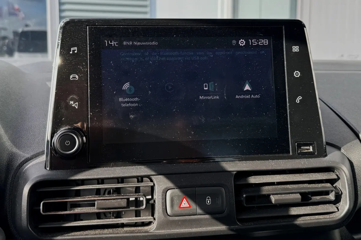 XL Feel 50 kWh TREKHAAK CAMERA CARPLAY 2X SCHUIFDEUR