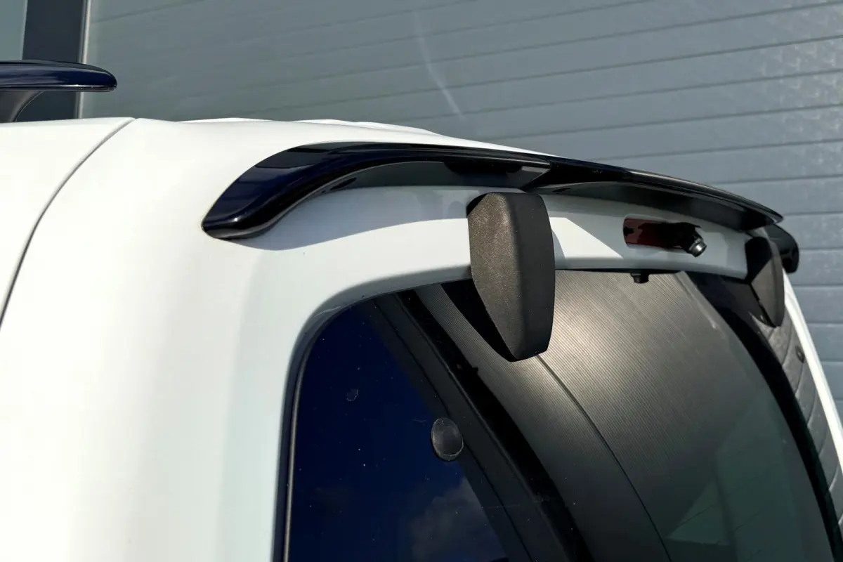 XL Feel 50 kWh TREKHAAK CAMERA CARPLAY 2X SCHUIFDEUR