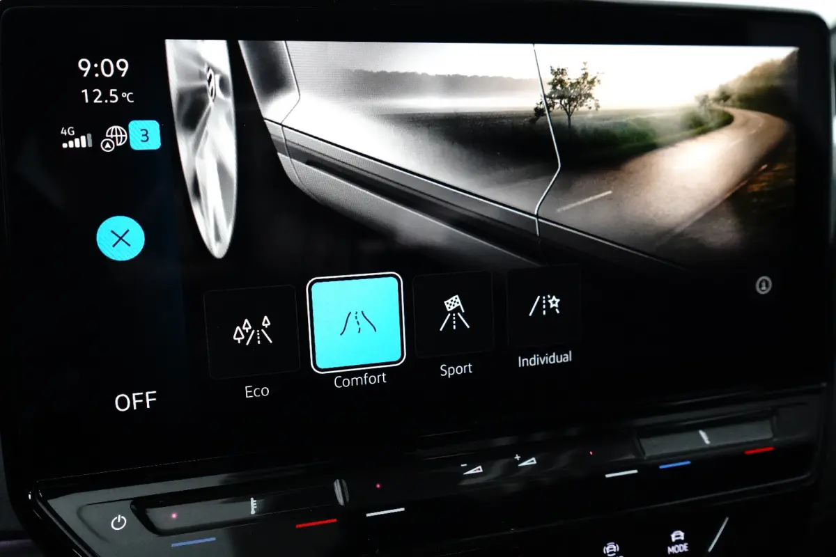 59 kWh 204 pk Pro Business | Electronic climate control | Cruise control adaptief | Apple Carplay |