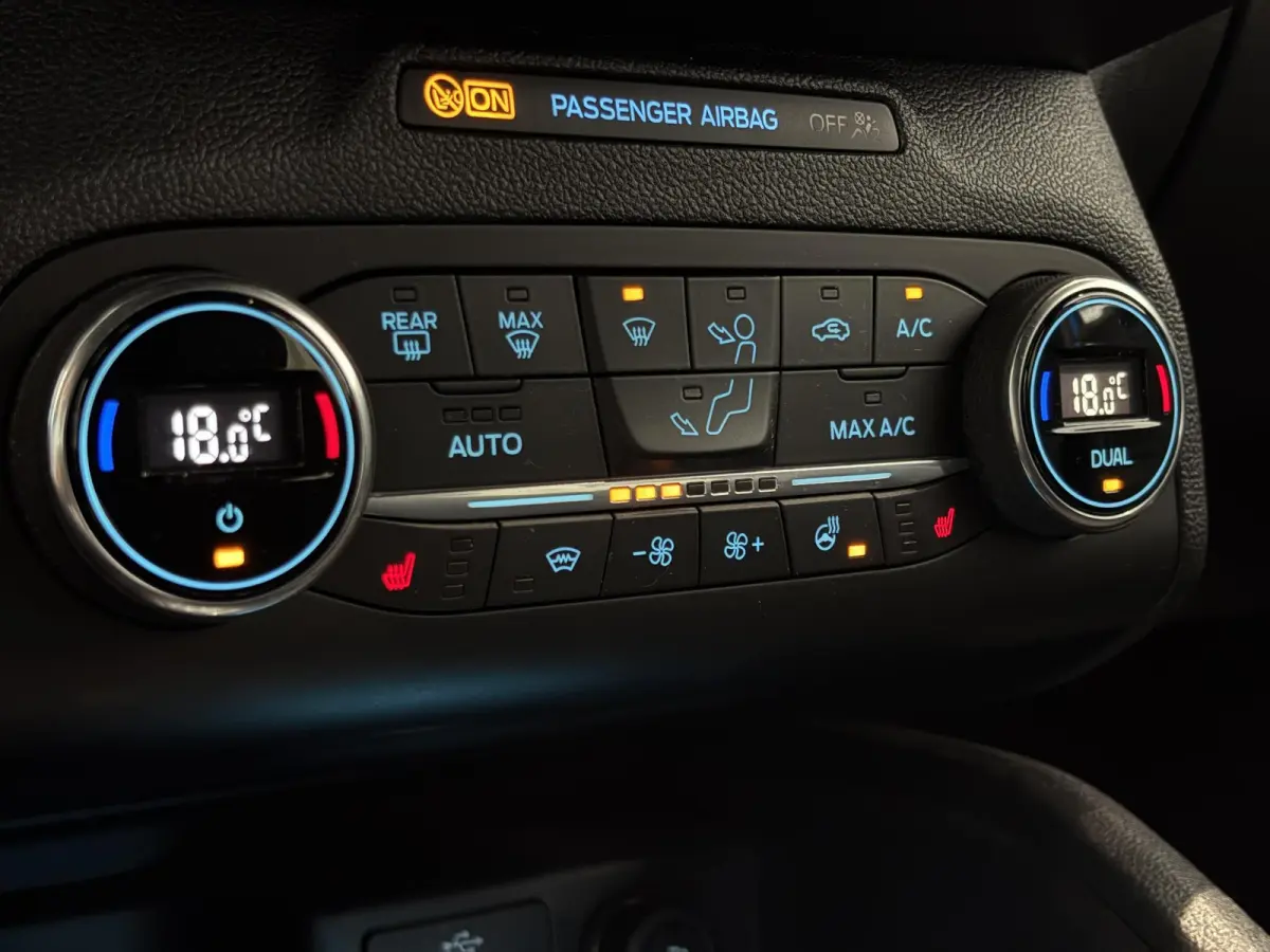 1.0 EcoBoost ST-Line | DISTRIBUTIE VERVANGEN IN 2023 | AUTOMAAT | CAMERA | WINTER PACK | ALL SEASON BANDEN