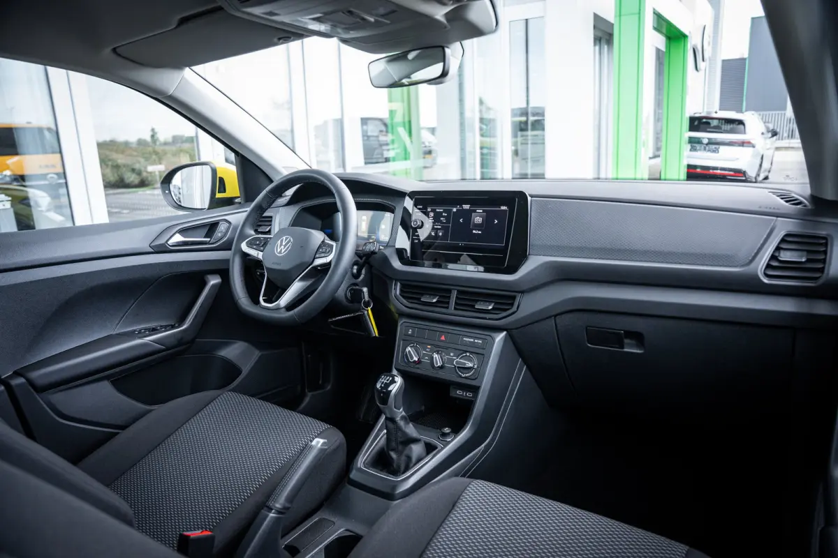 Edition | 'App-Connect' smartphone integratie | Achterlichten LED | Afstandscontrolesysteem (Front Assist)