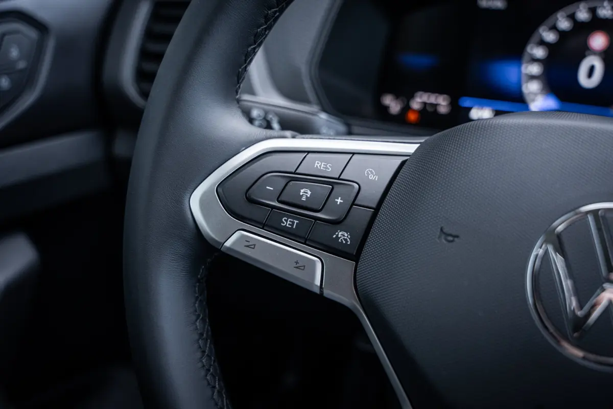 Edition | 'App-Connect' smartphone integratie | Achterlichten LED | Afstandscontrolesysteem (Front Assist)