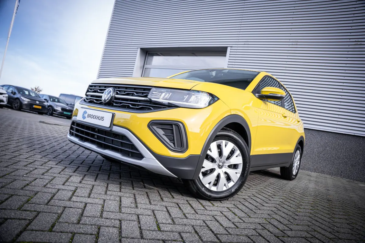 Edition | 'App-Connect' smartphone integratie | Achterlichten LED | Afstandscontrolesysteem (Front Assist)