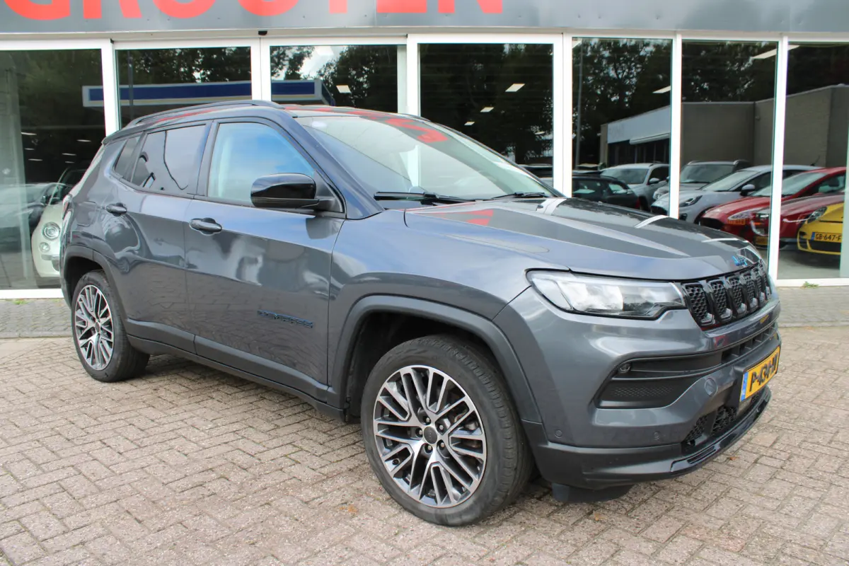 4xe 190 Plug-in Hybrid Night Eagle