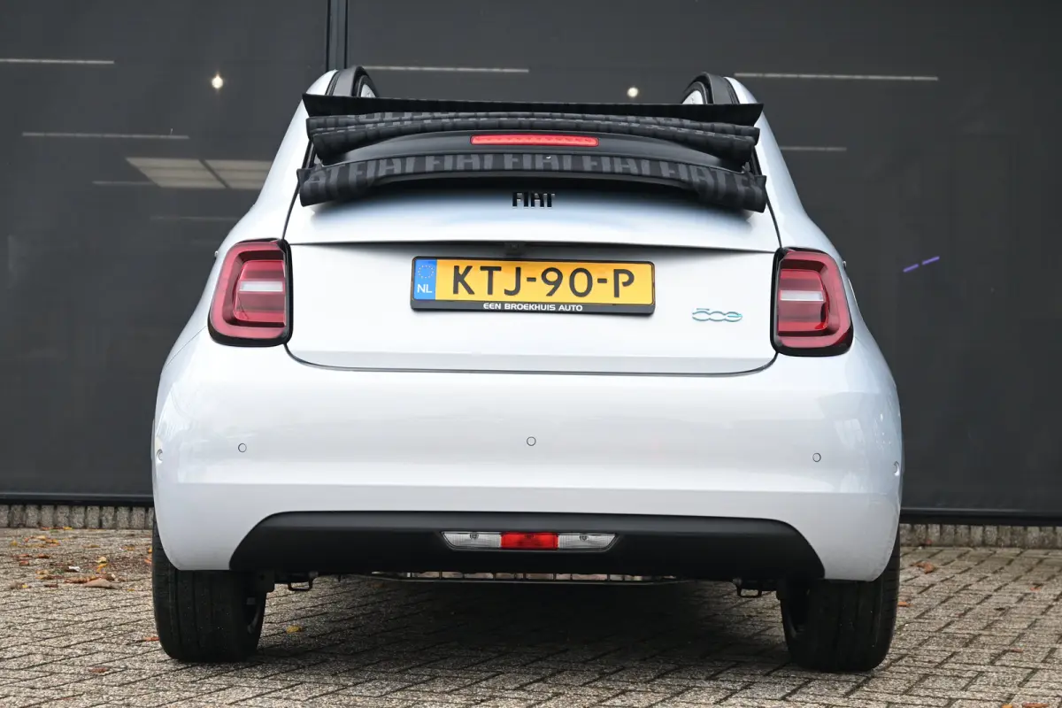 La Prima 42 kWh DEMO-DEAL! Tot 8 Jaar Garantie! | JBL | Panoramadak | Vol-Leder | Adaptive Cruise | Stoelverwarming | Keyless-Entry |