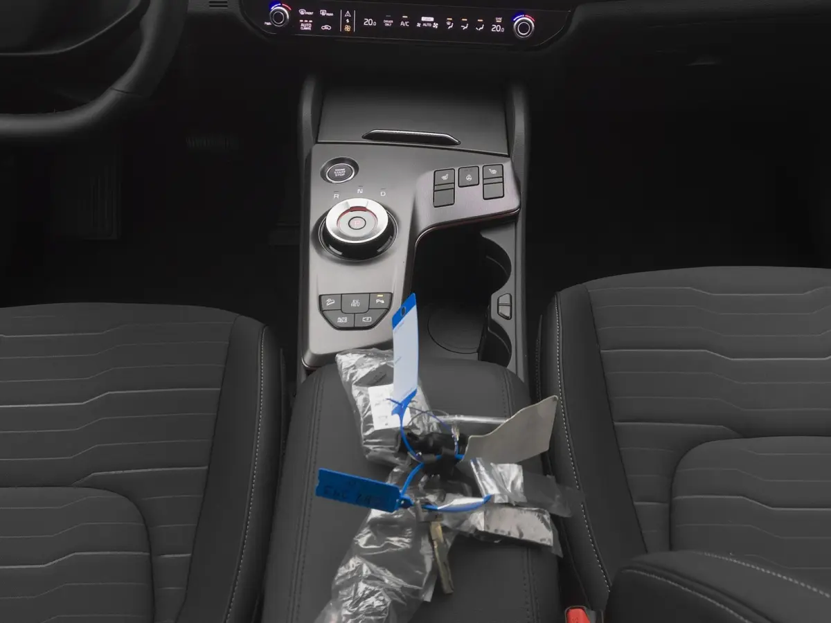 1.6 T-GDi Plug-in Hybrid DynamicLine | CAMERA | ADAPTIVE | STOEL- EN STUURVERW.