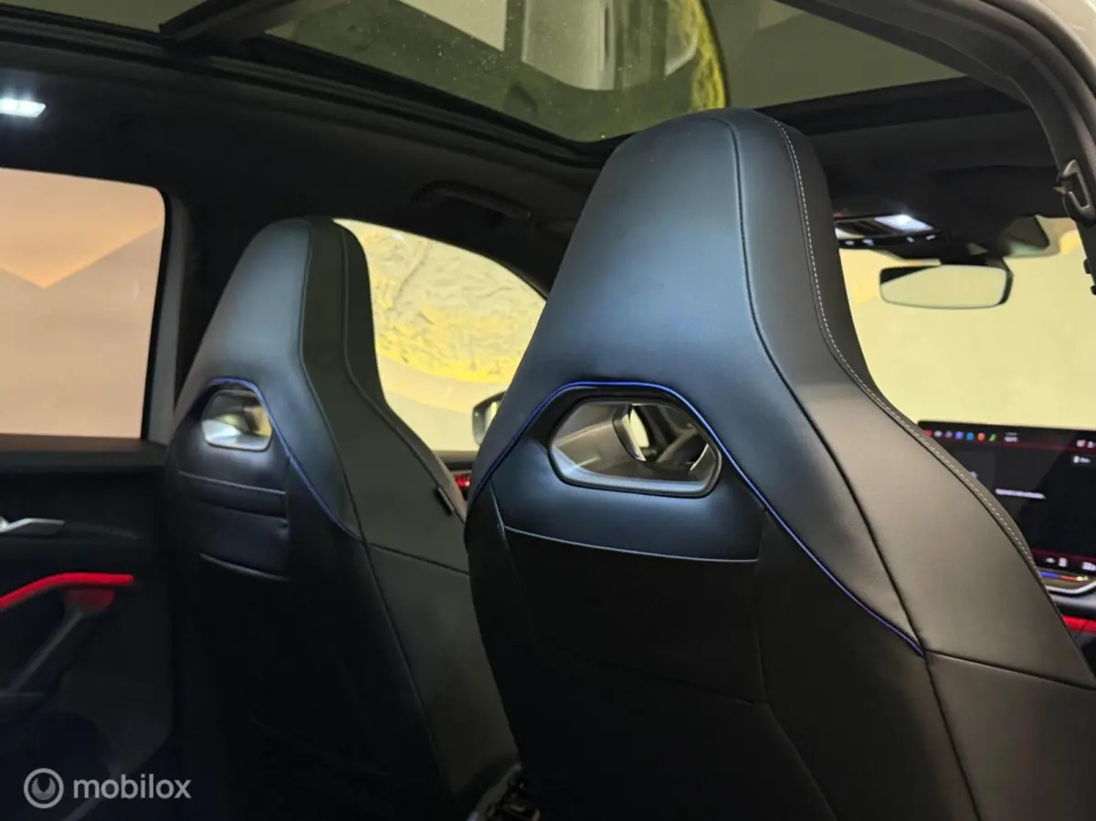 1.5 eTSI 3x R-Line Panorama/Keyless/HUD/H&K/Trekhaak